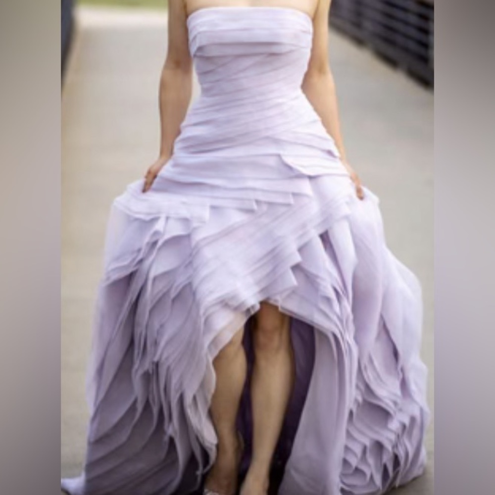 Vera Wang WHITE Lavender wedding/ball gown